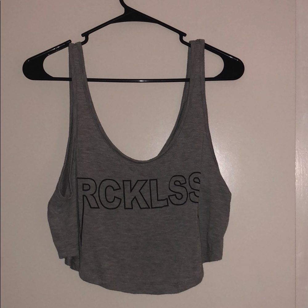 Loose cropped tank top